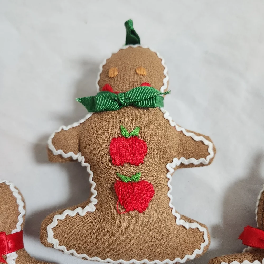 Vintage Handmade Stuffed Gingerbread Man Ornaments